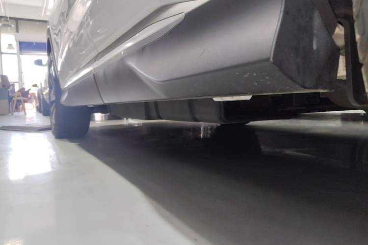 Used BYD Song PLUS New Energy 2024 HONOR Edition DM-i 110km Flagship Model Left Side Sill