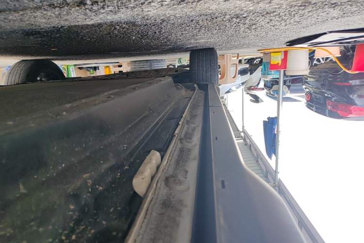 Used BYD Song PLUS New Energy 2024 Honor Edition EV 520km Premium Model Left Side Sill