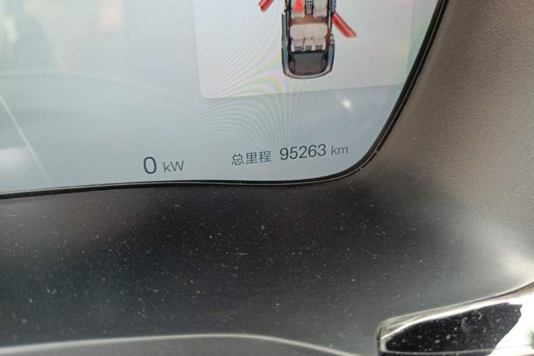 Used BYD Song PLUS New Energy 2024 Honor Edition EV 520km Luxury Model Odometer Close Up