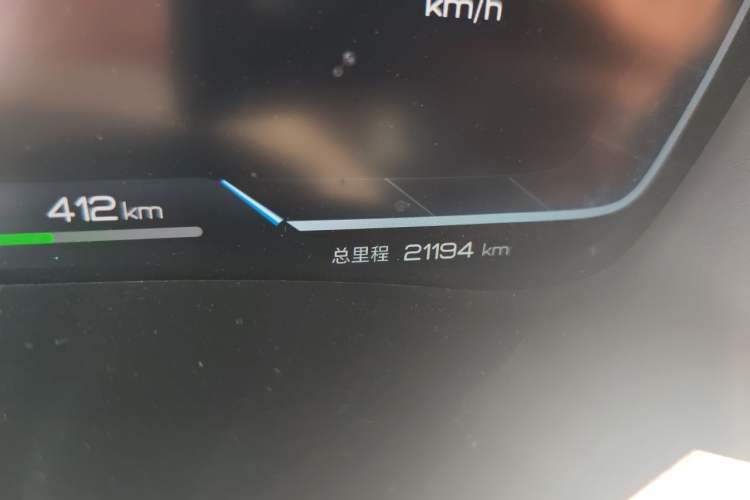 Used BYD Song PLUS New Energy 2024 Honor Edition EV 520km Premium Model Odometer Close Up