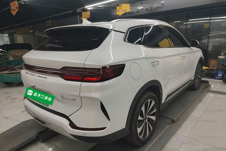 Used BYD Song PLUS New Energy 2024 Honor Edition EV 520km Luxury Model Rear Right 45 Deg