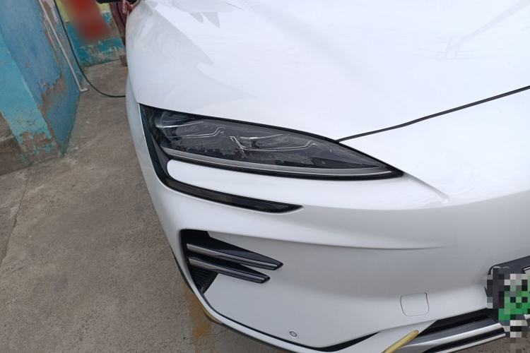 Used BYD Song PLUS New Energy 2024 Honor Edition EV 520km Luxury Model Right Front Headlight