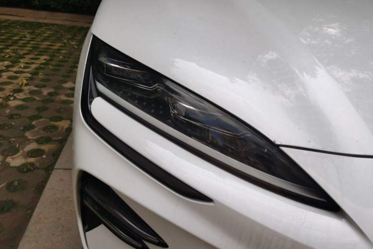 Used BYD Song PLUS New Energy 2024 HONOR Edition DM-i 110km Flagship PLUS Right Front Headlight