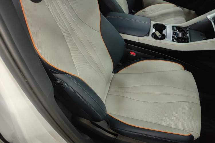 Used BYD Song PLUS New Energy 2024 HONOR Edition DM-i 150km Flagship PLUS Right Front Seat
