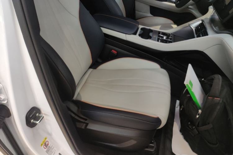 Used BYD Song PLUS New Energy 2024 Honor Edition EV 520km Luxury Model Right Front Seat