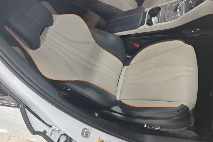 Used BYD Song PLUS New Energy 2024 HONOR Edition DM-i 110km Flagship PLUS Right Front Seat