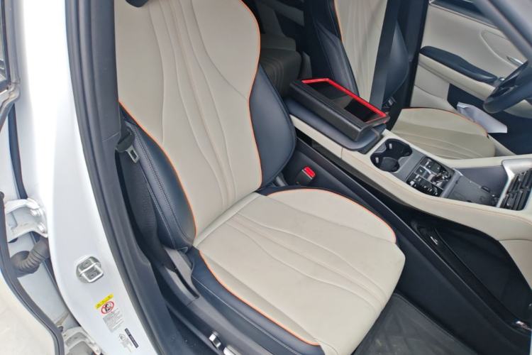 Used BYD Song PLUS New Energy 2024 Honor Edition EV 520km Premium Model Right Front Seat