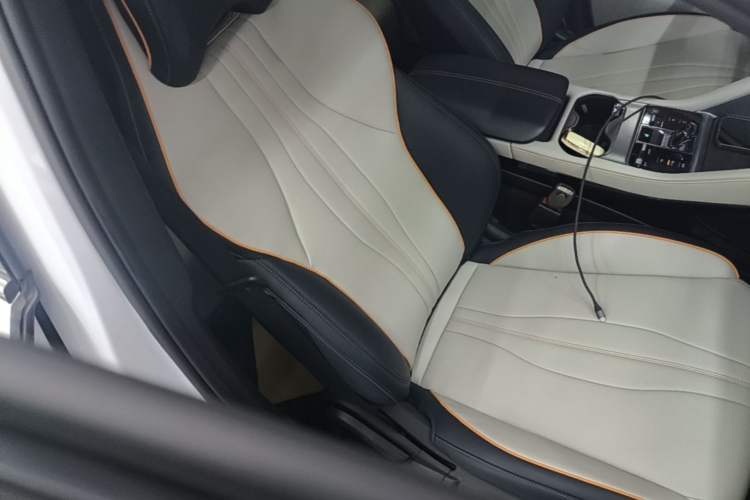 Used BYD Song PLUS New Energy 2024 HONOR Edition DM-i 110km Flagship Model Right Front Seat