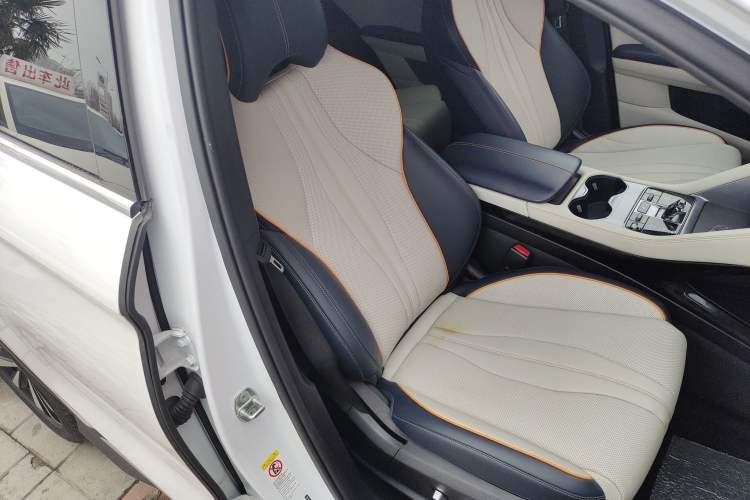 Used BYD Song PLUS New Energy 2024 HONOR Edition DM-i 110km Flagship PLUS Right Front Seat