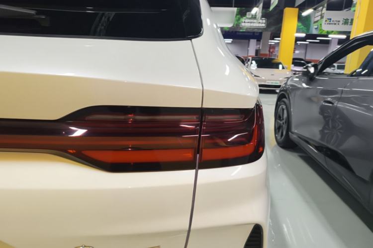 Used BYD Song PLUS New Energy 2024 Honor Edition EV 520km Luxury Model Right Rear Taillight