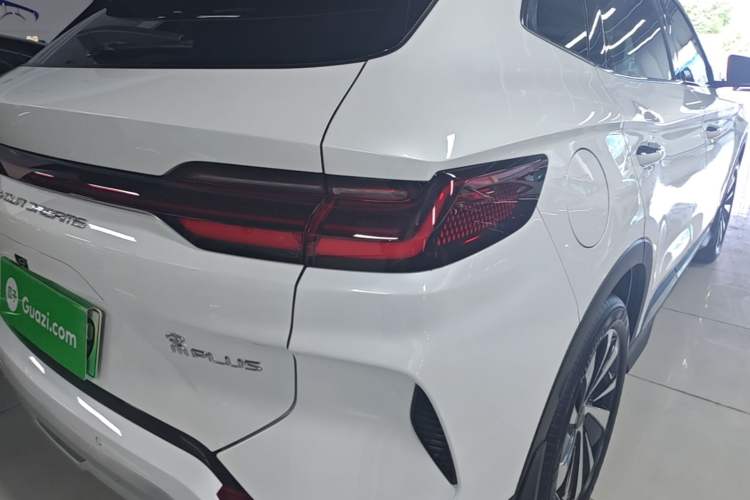 Used BYD Song PLUS New Energy 2024 HONOR Edition DM-i 110km Flagship Model Right Rear Taillight