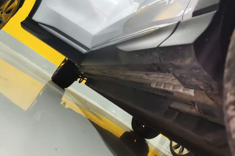 Used BYD Song PLUS New Energy 2024 Honor Edition EV 520km Luxury Model Right Side Sill