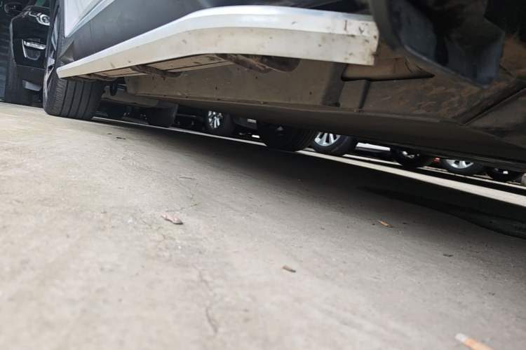Used BYD Song PLUS New Energy 2024 Honor Edition EV 520km Premium Model Right Side Sill