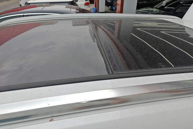 Used BYD Song PLUS New Energy 2024 Honor Edition EV 520km Premium Model Roof