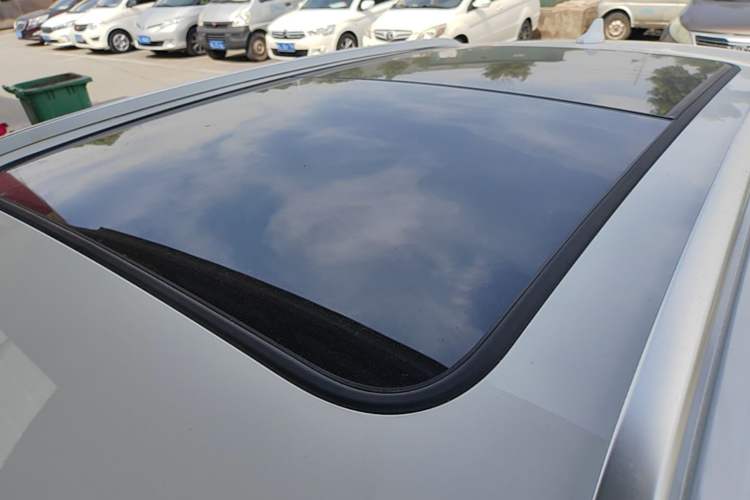 Used BYD Song PLUS New Energy 2024 Honor Edition EV 520km Premium Model Roof