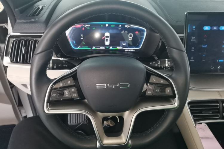 Used BYD Song PLUS New Energy 2024 HONOR Edition DM-i 150km Flagship PLUS Steering Wheel