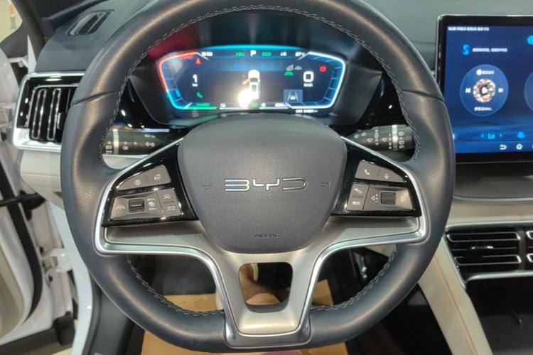 Used BYD Song PLUS New Energy 2024 HONOR Edition DM-i 150km Flagship PLUS Steering Wheel