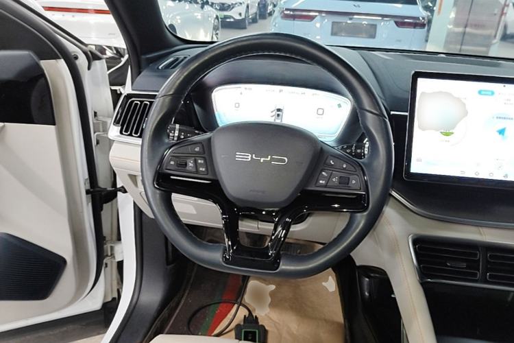 Used BYD Song PLUS New Energy 2024 Honor Edition EV 520km Luxury Model Steering Wheel