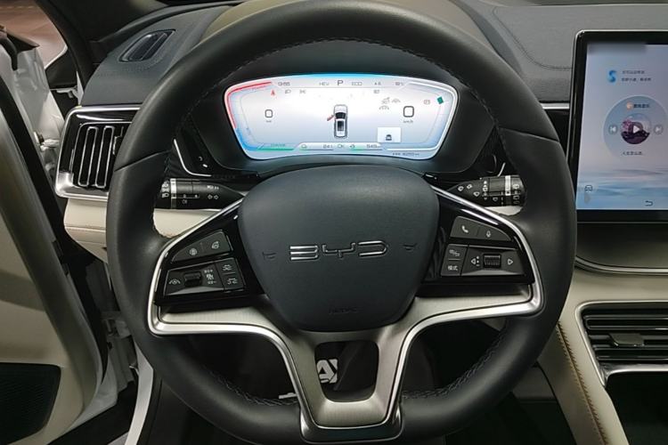 Used BYD Song PLUS New Energy 2024 HONOR Edition DM-i 110km Flagship PLUS Steering Wheel