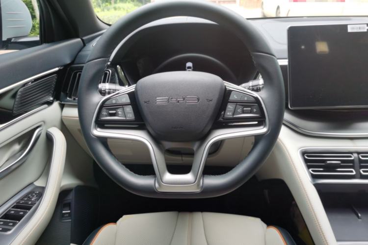 Used BYD Song PLUS New Energy 2024 HONOR Edition DM-i 110km Flagship PLUS Steering Wheel
