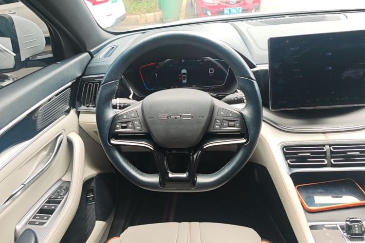 Used BYD Song PLUS New Energy 2024 Honor Edition EV 520km Premium Model Steering Wheel