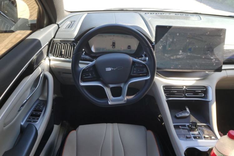 Used BYD Song PLUS New Energy 2024 Honor Edition EV 605km Flagship PLUS Steering Wheel
