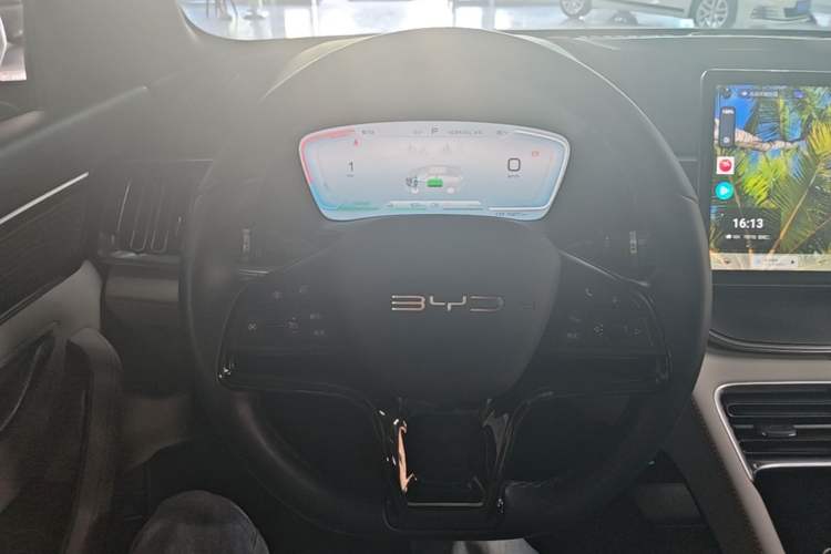 Used BYD Song PLUS New Energy 2024 HONOR Edition DM-i 110km Flagship Model Steering Wheel