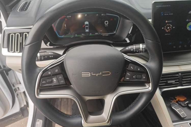Used BYD Song PLUS New Energy 2024 HONOR Edition DM-i 150km Flagship PLUS Steering Wheel