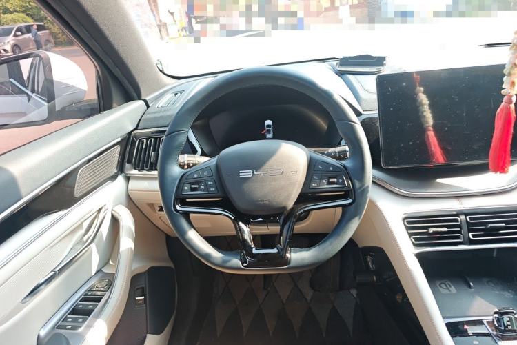Used BYD Song PLUS New Energy 2024 Honor Edition EV 520km Premium Model Steering Wheel
