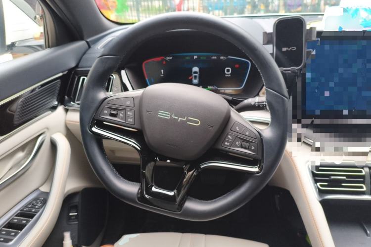 Used BYD Song PLUS New Energy 2024 HONOR Edition DM-i 71km Luxury Model Steering Wheel