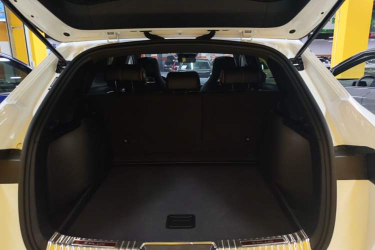 Used BYD Song PLUS New Energy 2024 Honor Edition EV 520km Luxury Model Trunk