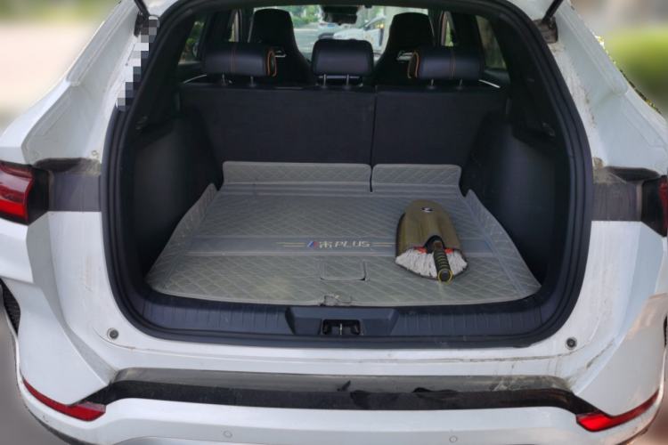 Used BYD Song PLUS New Energy 2024 Honor Edition EV 520km Luxury Model Trunk