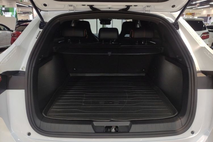 Used BYD Song PLUS New Energy 2024 Honor Edition EV 520km Luxury Model Trunk