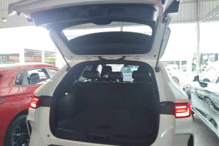 Used BYD Song PLUS New Energy 2024 Honor Edition EV 520km Luxury Model Trunk