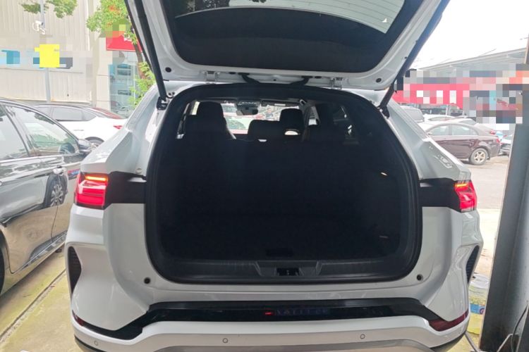 Used BYD Song PLUS New Energy 2024 Honor Edition EV 520km Premium Model Trunk