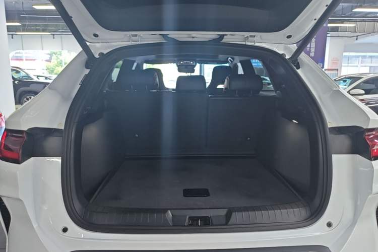 Used BYD Song PLUS New Energy 2024 HONOR Edition DM-i 110km Flagship Model Trunk