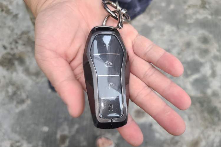 Used BYD Song PLUS New Energy 2024 HONOR Edition DM-i 110km Flagship Model Vehicle Key