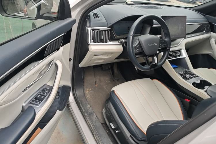 Used BYD Song PLUS New Energy 2024 HONOR Edition DM-i 110km Flagship Model Driver Seat
