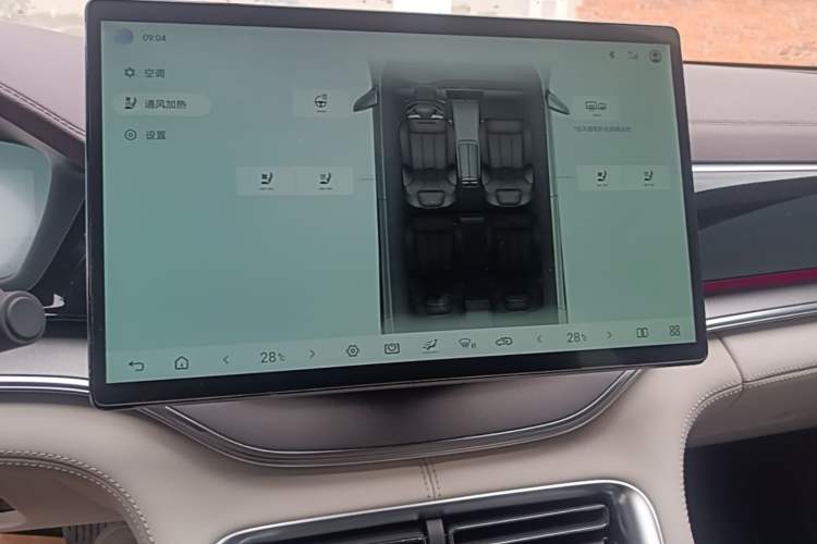 Used BYD Song PLUS New Energy 2025 EV Intelligent Driving Version 520km Premium Model Audio And AC Panel