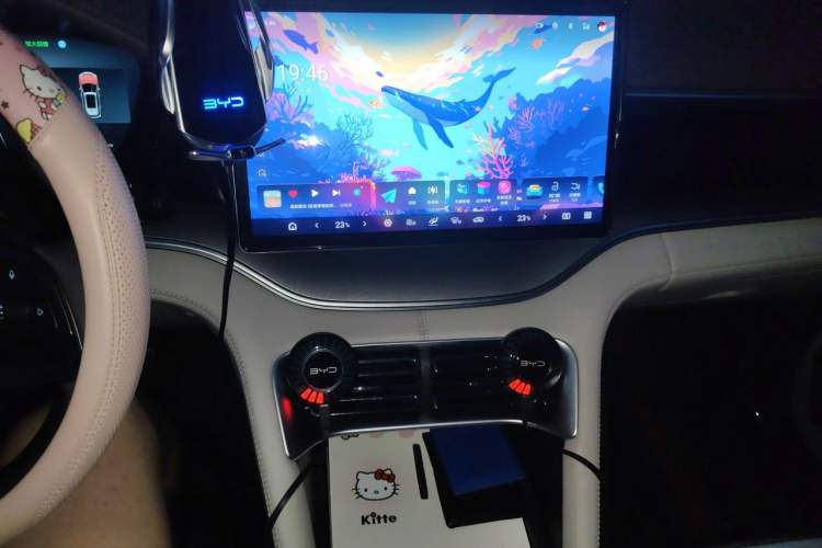Used BYD Song PLUS New Energy 2025 EV 520km Luxury Version Audio And AC Panel