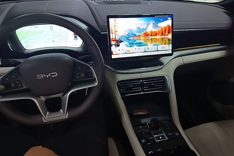 Used BYD Song PLUS New Energy 2025 DM-i 112KM Prestige Model Center Console
