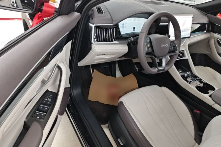 Used BYD Song PLUS New Energy 2025 DM-i 112KM Prestige Model Driver Seat