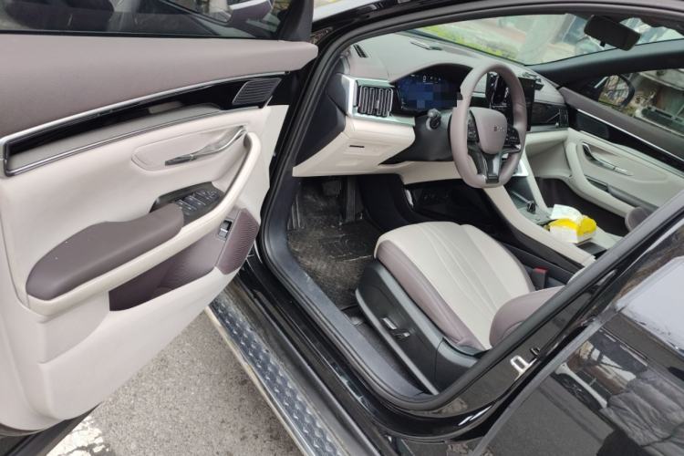 Used BYD Song PLUS New Energy 2025 DM-i 112KM Prestige Model Driver Seat