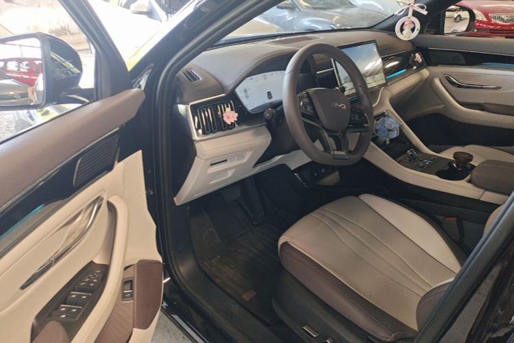 Used BYD Song PLUS New Energy 2025 DM-i 112KM Prestige Model Driver Seat