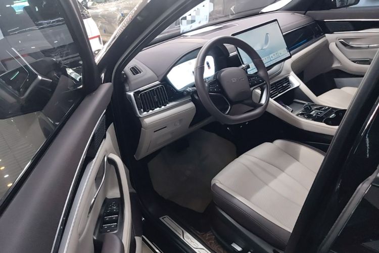 Used BYD Song PLUS New Energy 2025 DM-i Intelligent Driving 160KM Flagship Model Driver Seat