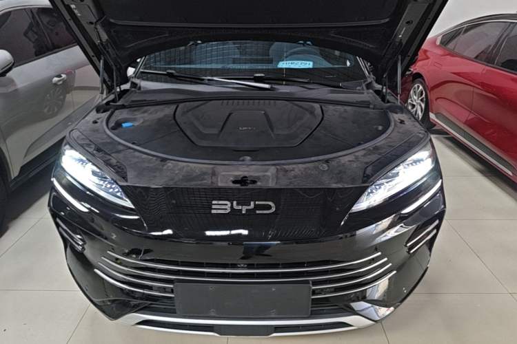 Used BYD Song PLUS New Energy 2025 DM-i 112KM Prestige Model Engine Bay