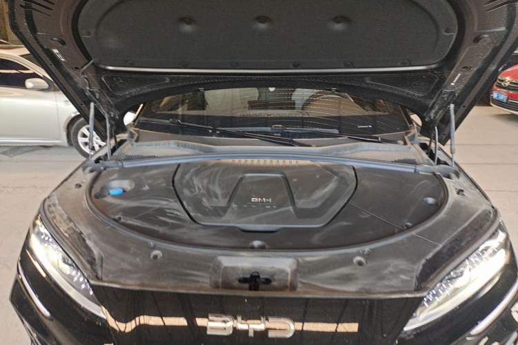 Used BYD Song PLUS New Energy 2025 DM-i 112KM Prestige Model Engine Bay