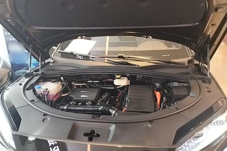 Used BYD Song PLUS New Energy 2025 DM-i Intelligent Driving 160KM Flagship Model Engine Bay
