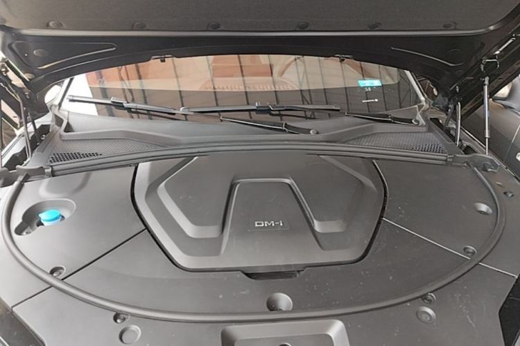 Used BYD Song PLUS New Energy 2025 DM-i 112KM Prestige Model Engine Bay
