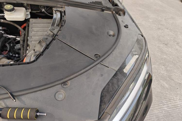 Used BYD Song PLUS New Energy 2025 DM-i 112KM Prestige Model Engine Bay Left